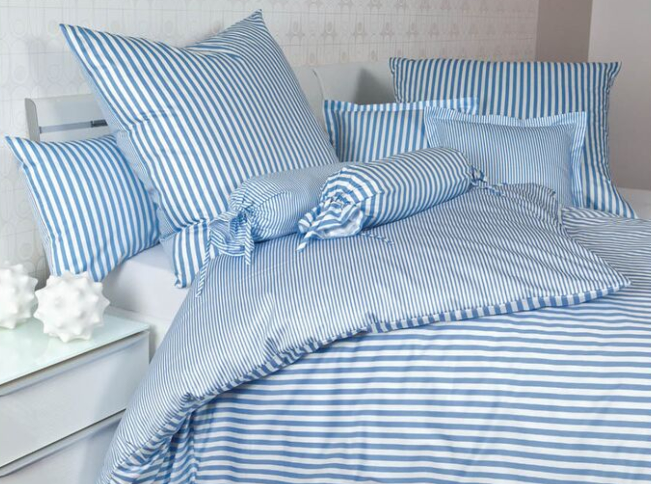 Mako satin reversible bedding with narrow and wide stripes