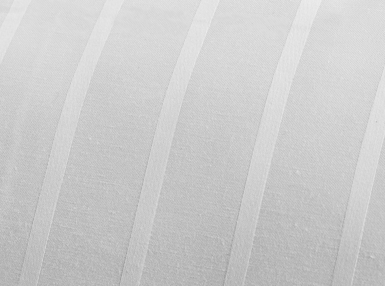 Satin bed linen change stripes
